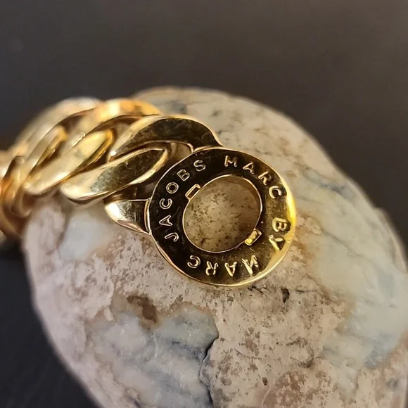 Marc By Marc Jacobs Goldtone Katie Logo Link Bracelet - Picture 3 of 9